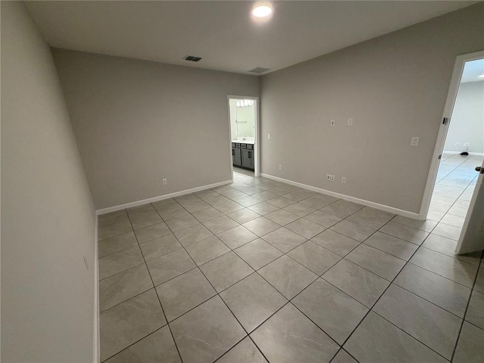En Venta: $394,900 (4 camas, 2 baños, 1734 Pies cuadrados)