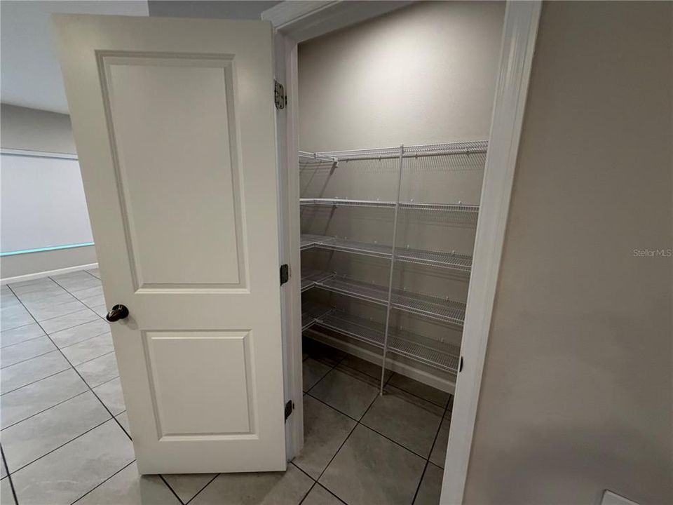 En Venta: $394,900 (4 camas, 2 baños, 1734 Pies cuadrados)