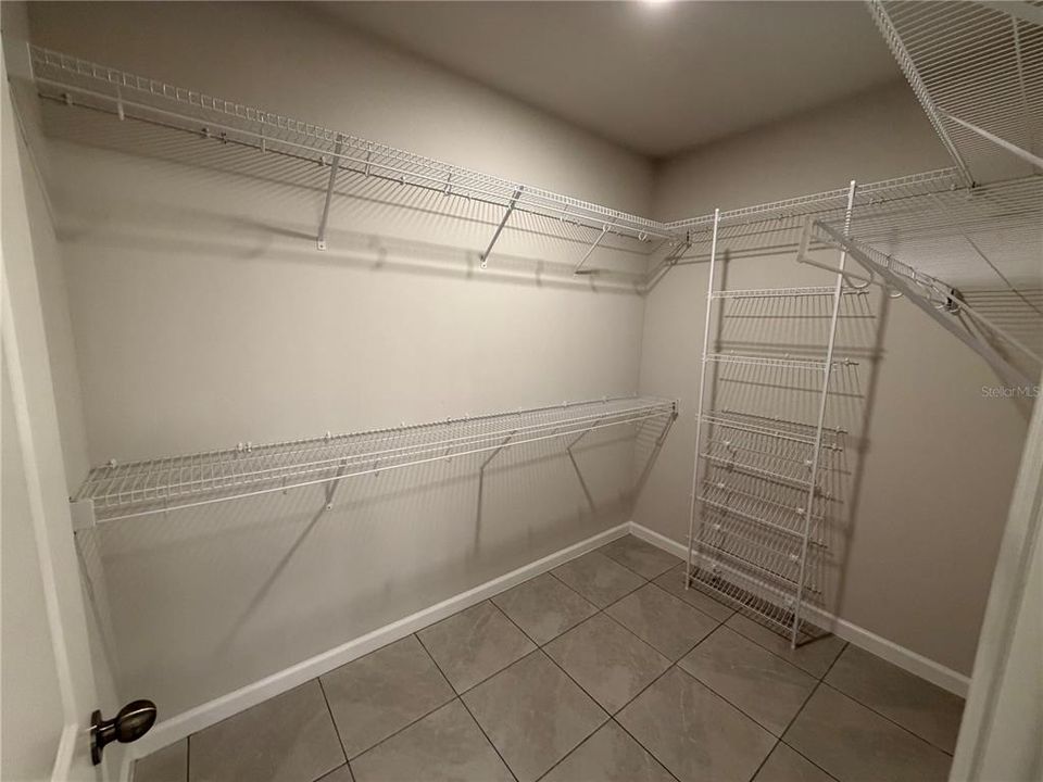 En Venta: $394,900 (4 camas, 2 baños, 1734 Pies cuadrados)