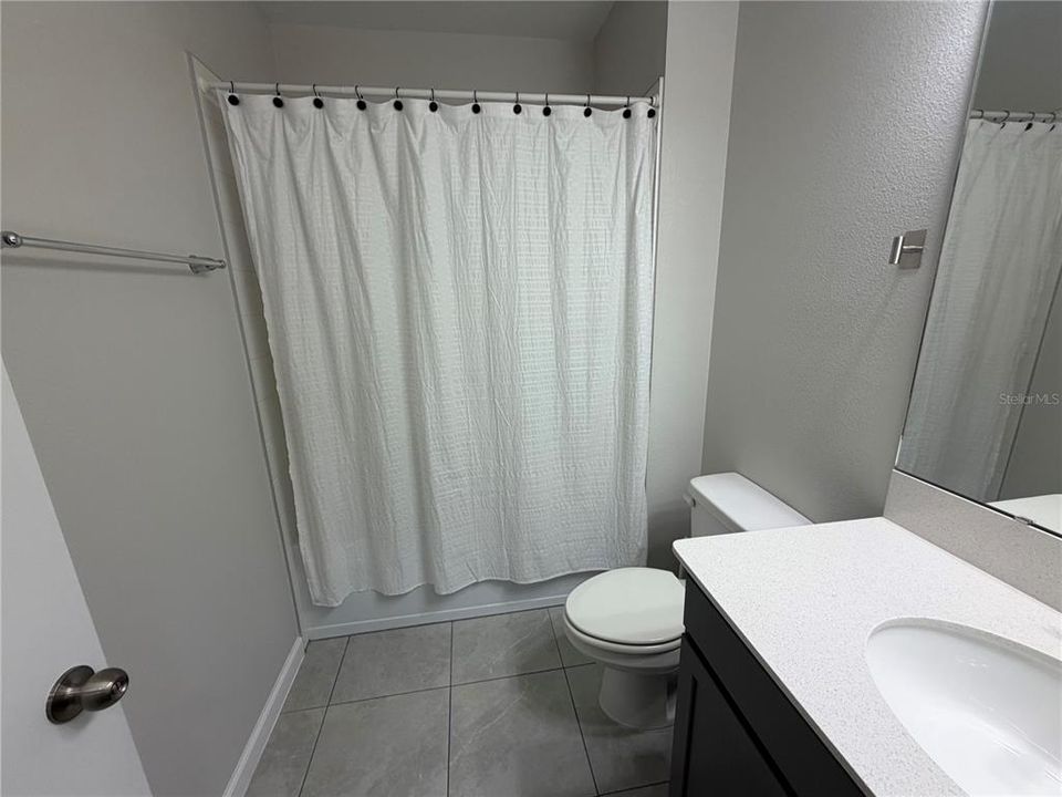 En Venta: $394,900 (4 camas, 2 baños, 1734 Pies cuadrados)