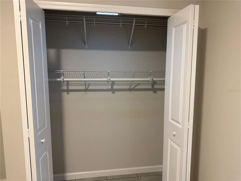 En Venta: $394,900 (4 camas, 2 baños, 1734 Pies cuadrados)