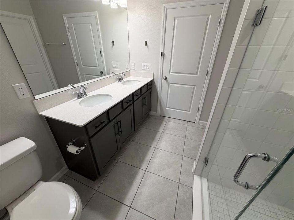 En Venta: $394,900 (4 camas, 2 baños, 1734 Pies cuadrados)