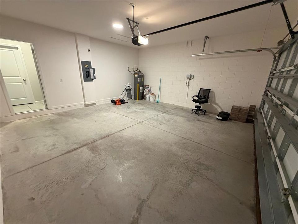 En Venta: $394,900 (4 camas, 2 baños, 1734 Pies cuadrados)