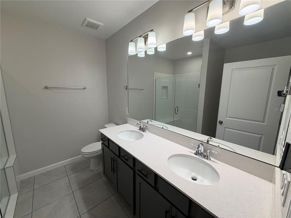En Venta: $394,900 (4 camas, 2 baños, 1734 Pies cuadrados)
