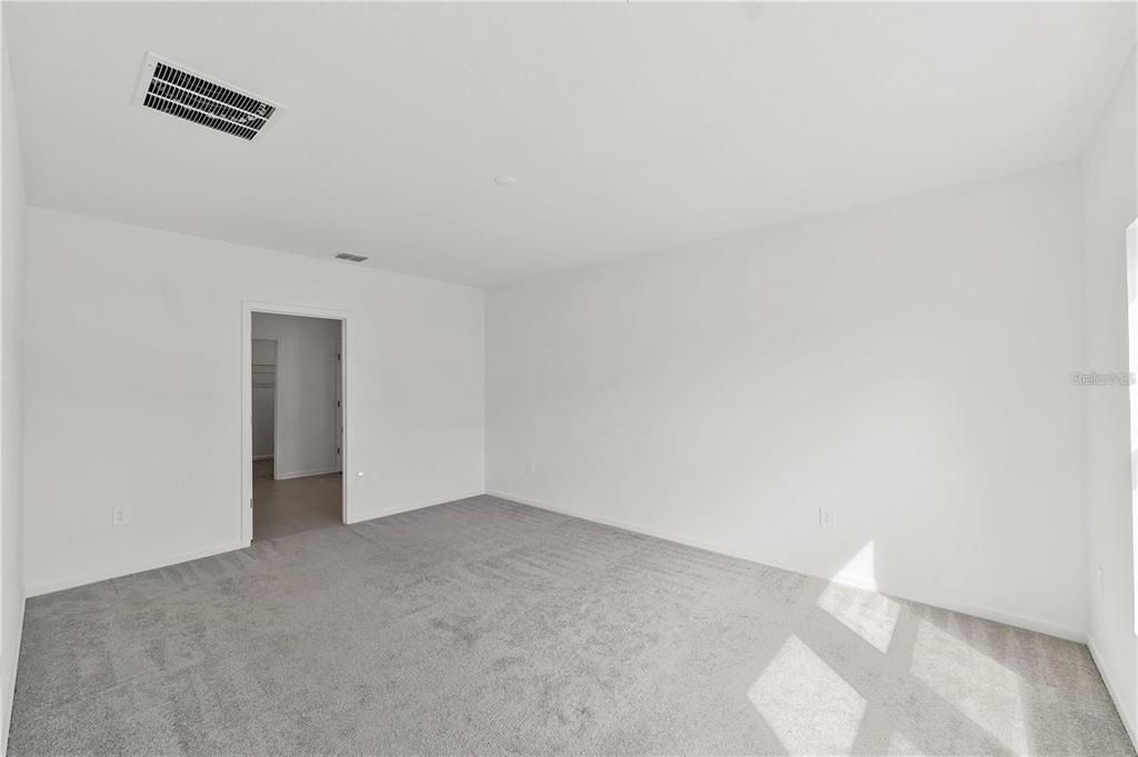En Renta: $2,600 (4 camas, 2 baños, 1936 Pies cuadrados)