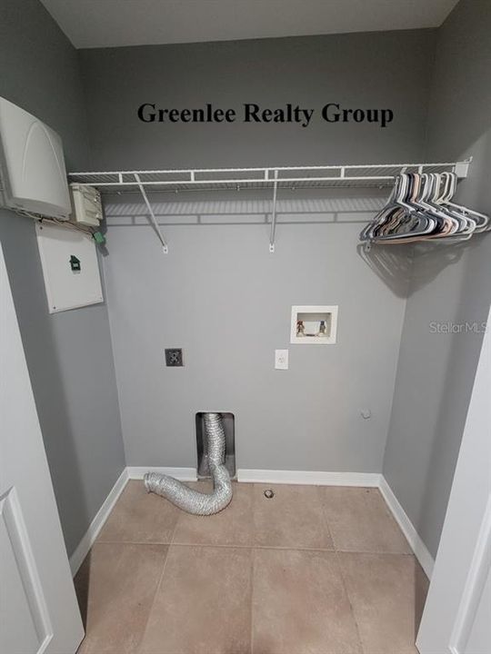 В аренду: $1,795 (3 спален, 2 ванн, 1330 Квадратных фут)