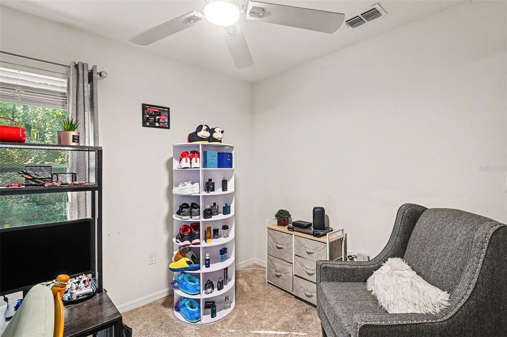 На продажу: $335,000 (4 спален, 2 ванн, 1846 Квадратных фут)