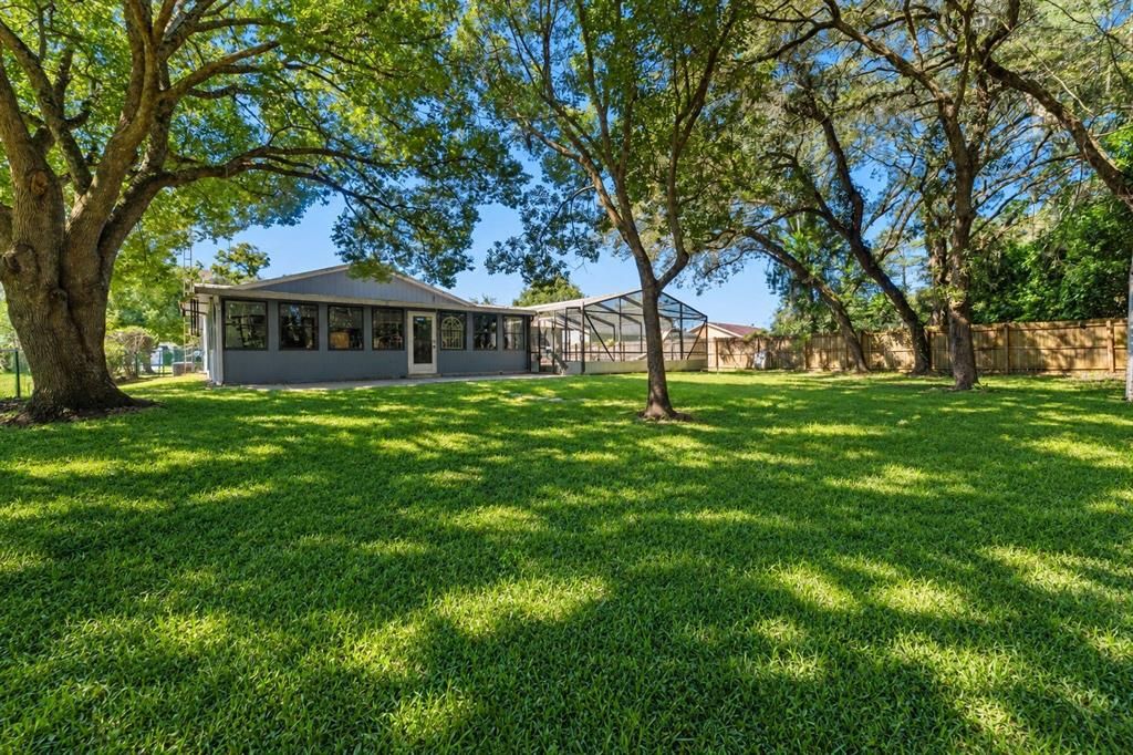En Venta: $329,000 (4 camas, 3 baños, 2107 Pies cuadrados)