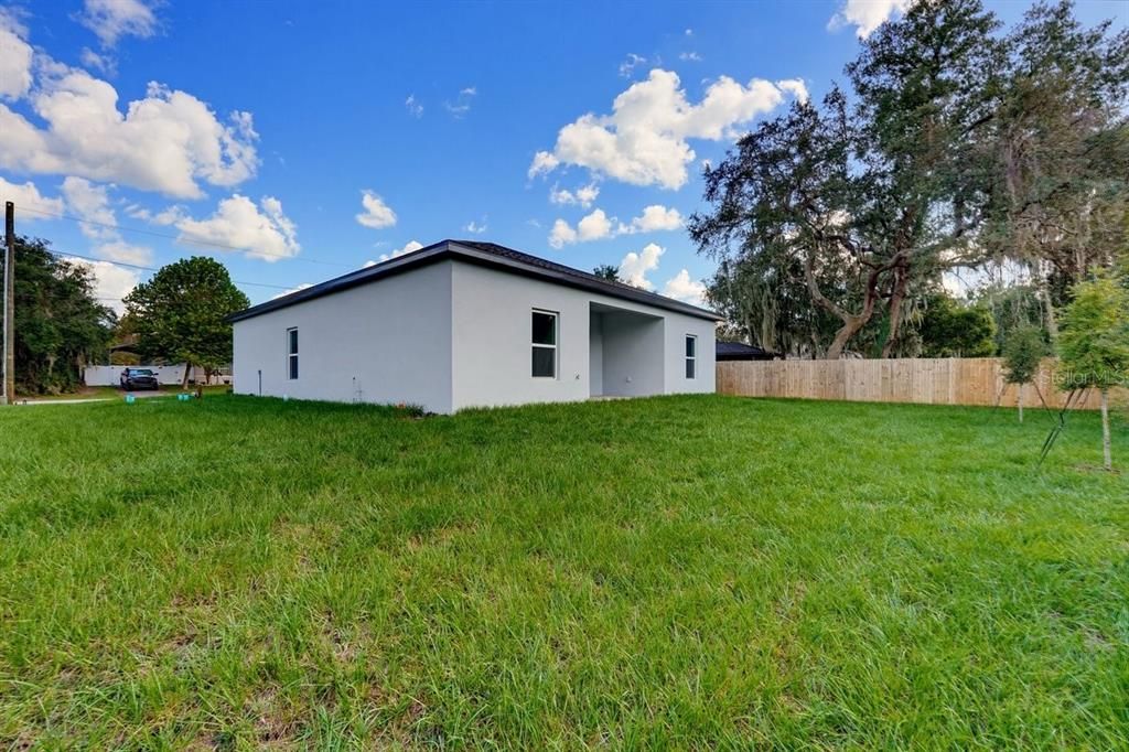 На продажу: $349,999 (3 спален, 2 ванн, 1540 Квадратных фут)