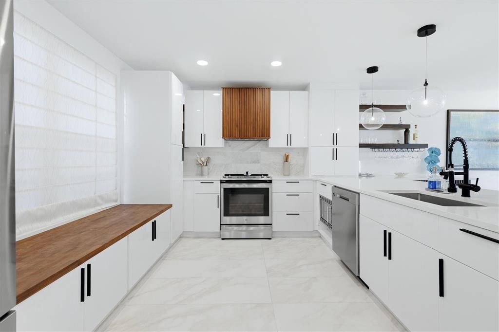 En Venta: $595,000 (2 camas, 2 baños, 1148 Pies cuadrados)
