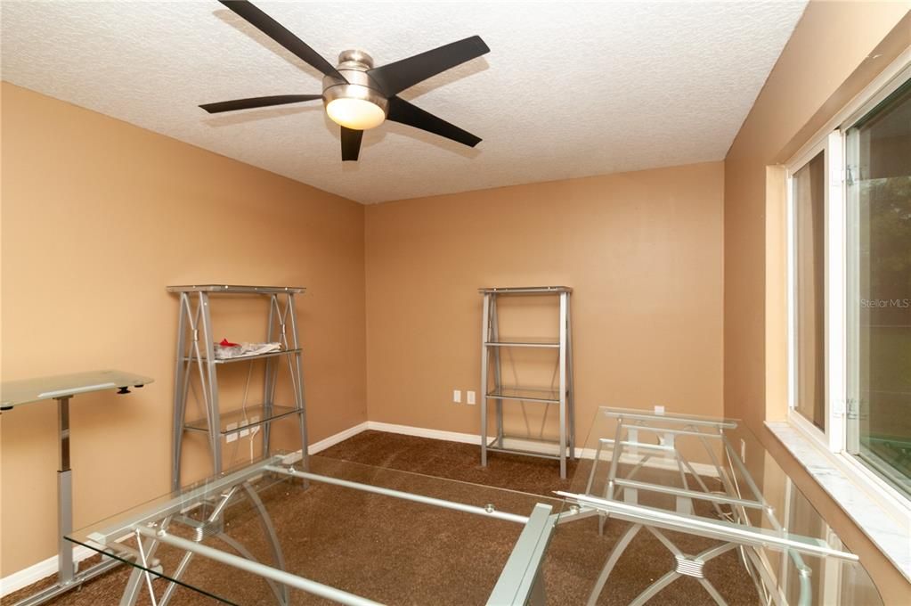 En Venta: $250,000 (3 camas, 2 baños, 1280 Pies cuadrados)