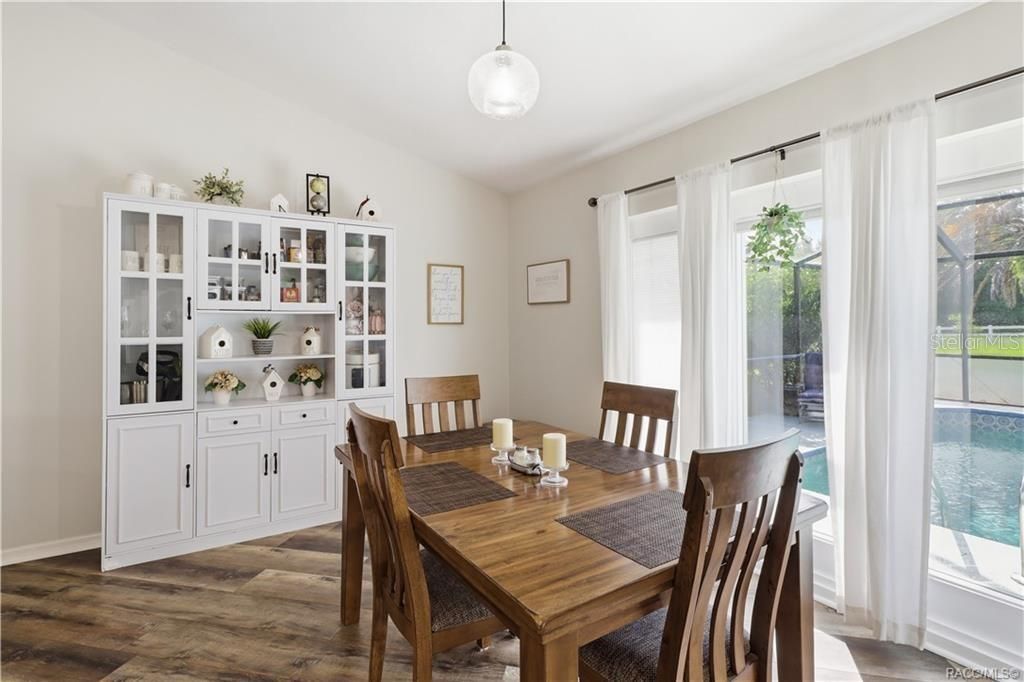 En Venta: $425,000 (3 camas, 2 baños, 1794 Pies cuadrados)