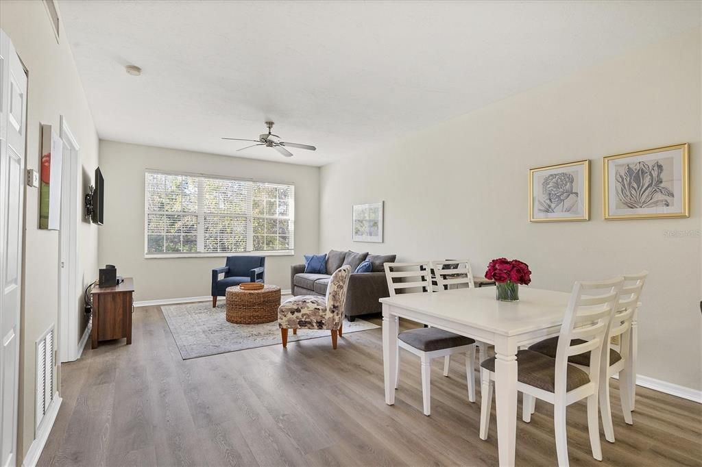 В аренду: $2,500 (2 спален, 2 ванн, 1097 Квадратных фут)
