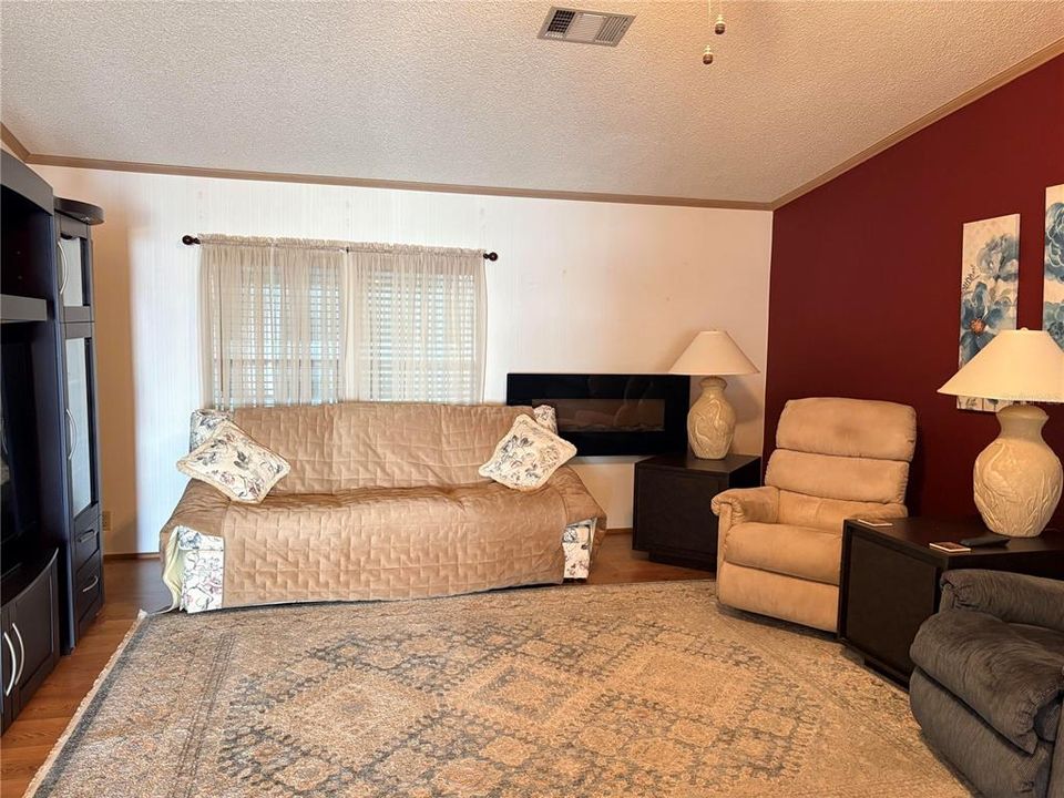 На продажу: $175,000 (2 спален, 2 ванн, 1454 Квадратных фут)