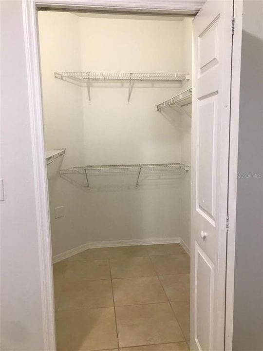 В аренду: $1,795 (2 спален, 2 ванн, 1107 Квадратных фут)
