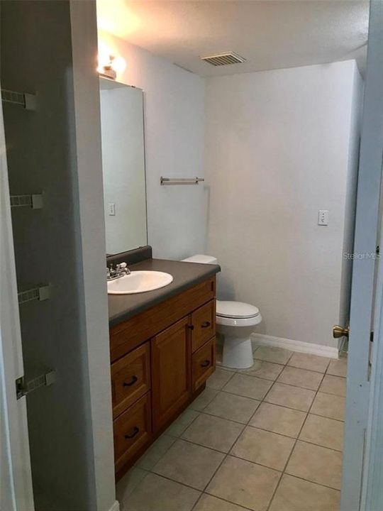 В аренду: $1,795 (2 спален, 2 ванн, 1107 Квадратных фут)