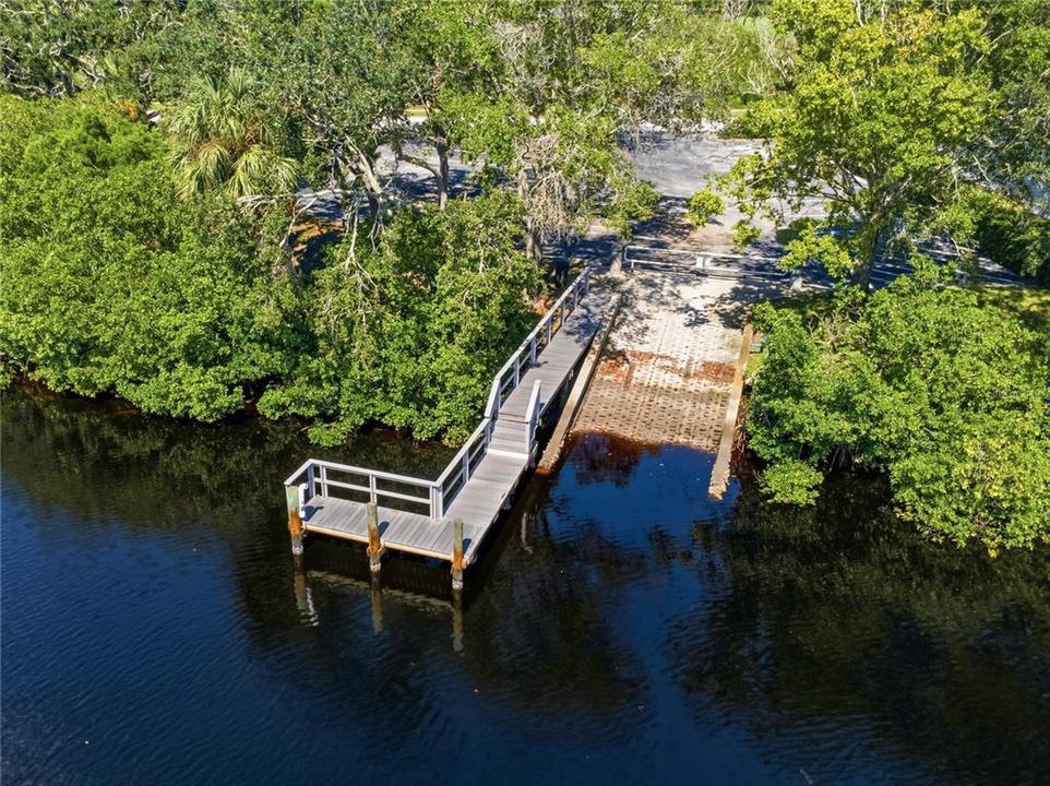En Venta: $685,000 (4 camas, 2 baños, 2917 Pies cuadrados)
