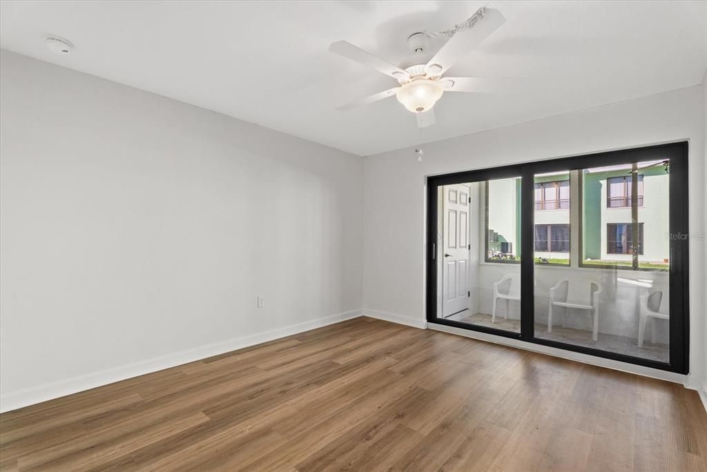 For Rent: $2,199 (2 beds, 2 baths, 1040 Square Feet)