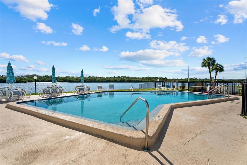For Rent: $2,199 (2 beds, 2 baths, 1040 Square Feet)