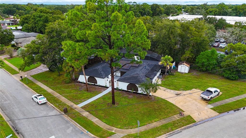 For Sale: $569,999 (4 beds, 2 baths, 2164 Square Feet)