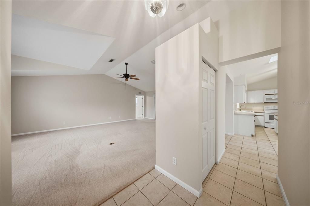 For Sale: $239,000 (2 beds, 2 baths, 1619 Square Feet)