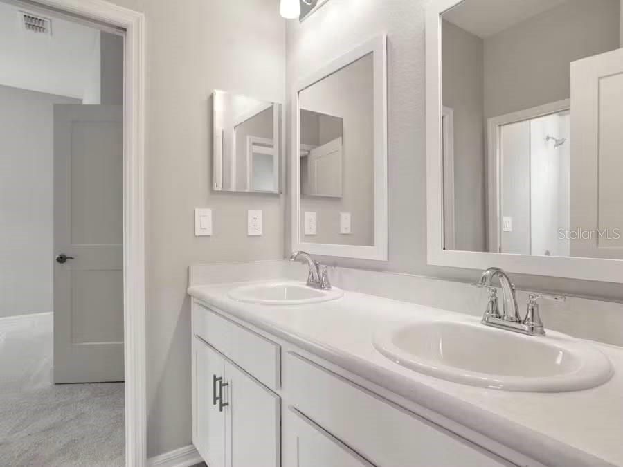 En Venta: $412,120 (4 camas, 2 baños, 2029 Pies cuadrados)