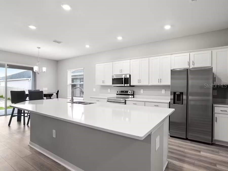 En Venta: $412,120 (4 camas, 2 baños, 2029 Pies cuadrados)