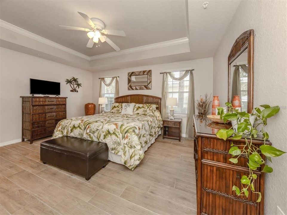 For Sale: $221,000 (2 beds, 2 baths, 1151 Square Feet)