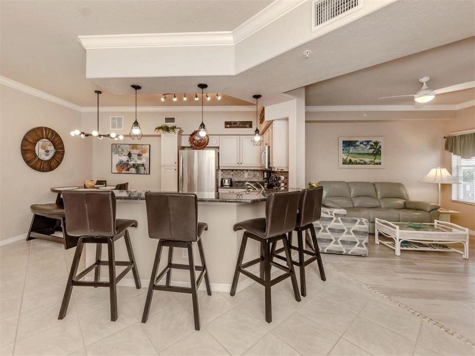 For Sale: $221,000 (2 beds, 2 baths, 1151 Square Feet)
