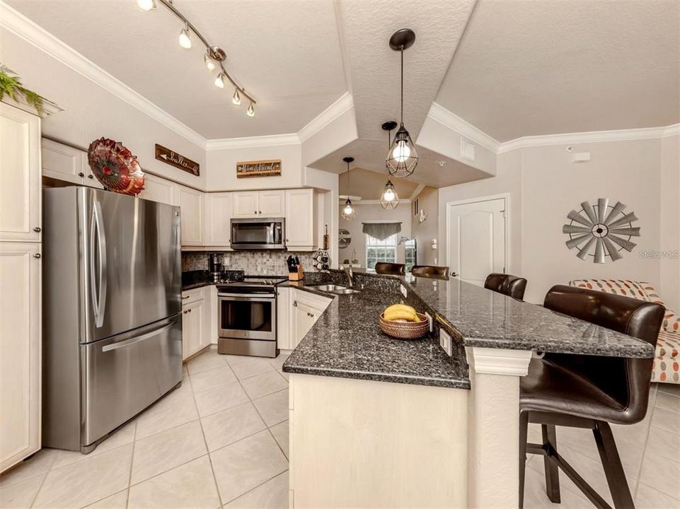 For Sale: $221,000 (2 beds, 2 baths, 1151 Square Feet)
