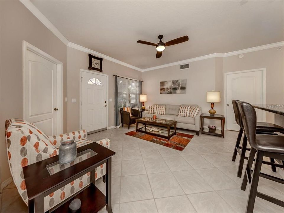 For Sale: $221,000 (2 beds, 2 baths, 1151 Square Feet)