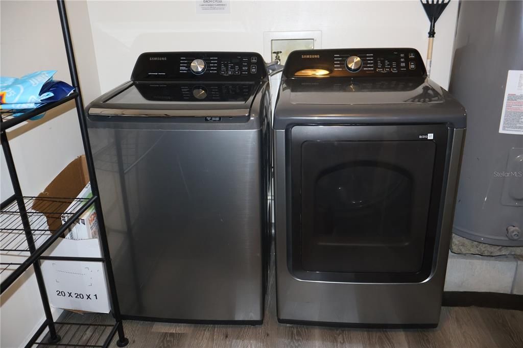 For Rent: $2,500 (3 beds, 1 baths, 1100 Square Feet)