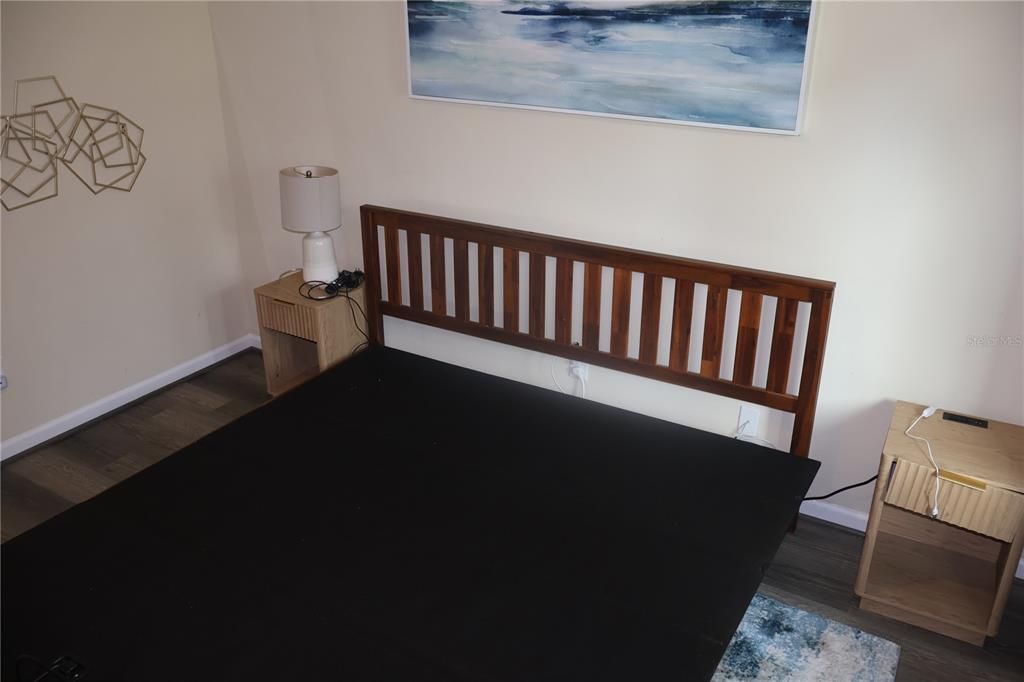 For Rent: $2,500 (3 beds, 1 baths, 1100 Square Feet)
