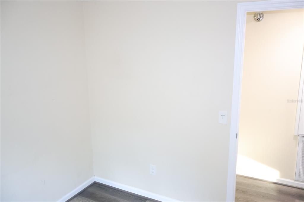 For Rent: $2,500 (3 beds, 1 baths, 1100 Square Feet)