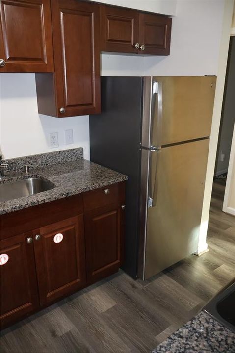 For Rent: $2,500 (3 beds, 1 baths, 1100 Square Feet)