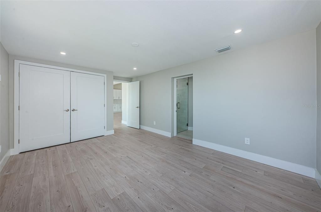 For Rent: $8,500 (3 beds, 3 baths, 1850 Square Feet)