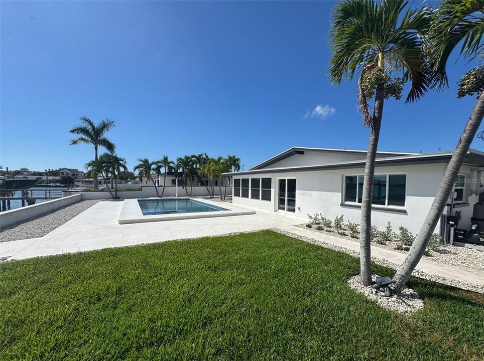 For Rent: $8,500 (3 beds, 3 baths, 1850 Square Feet)