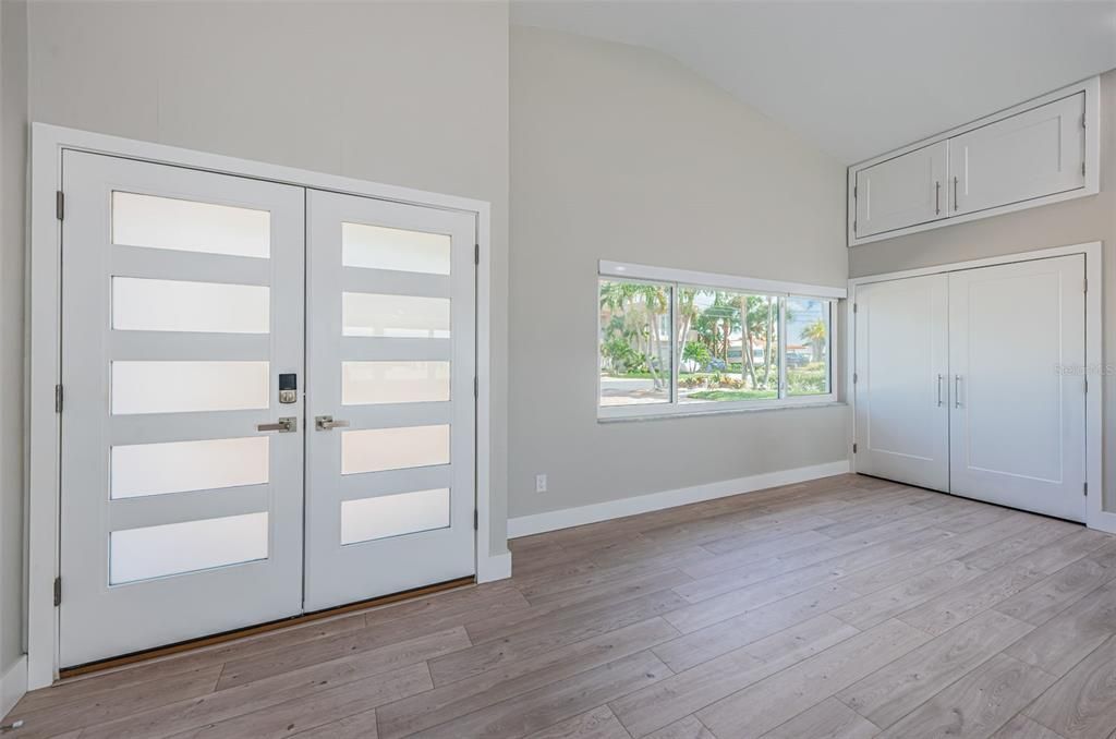 For Rent: $8,500 (3 beds, 3 baths, 1850 Square Feet)