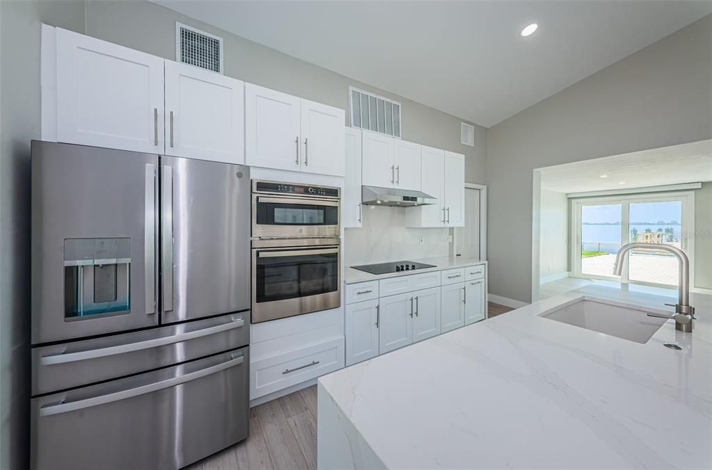 For Rent: $8,500 (3 beds, 3 baths, 1850 Square Feet)