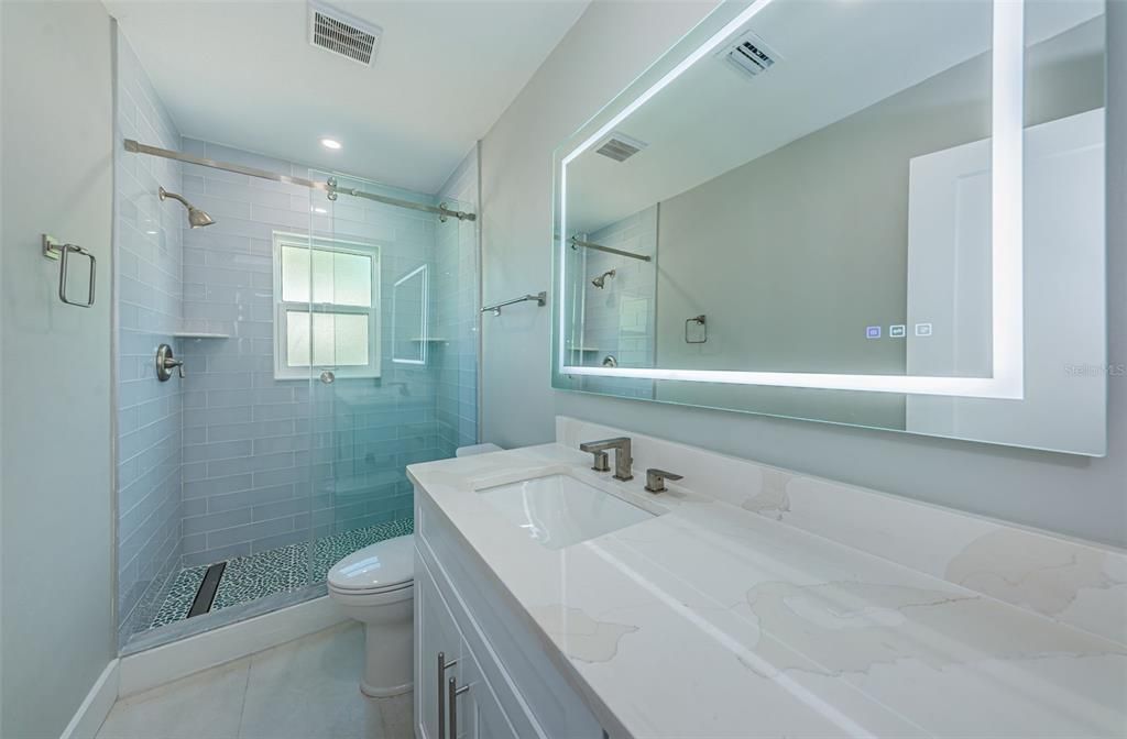 For Rent: $8,500 (3 beds, 3 baths, 1850 Square Feet)