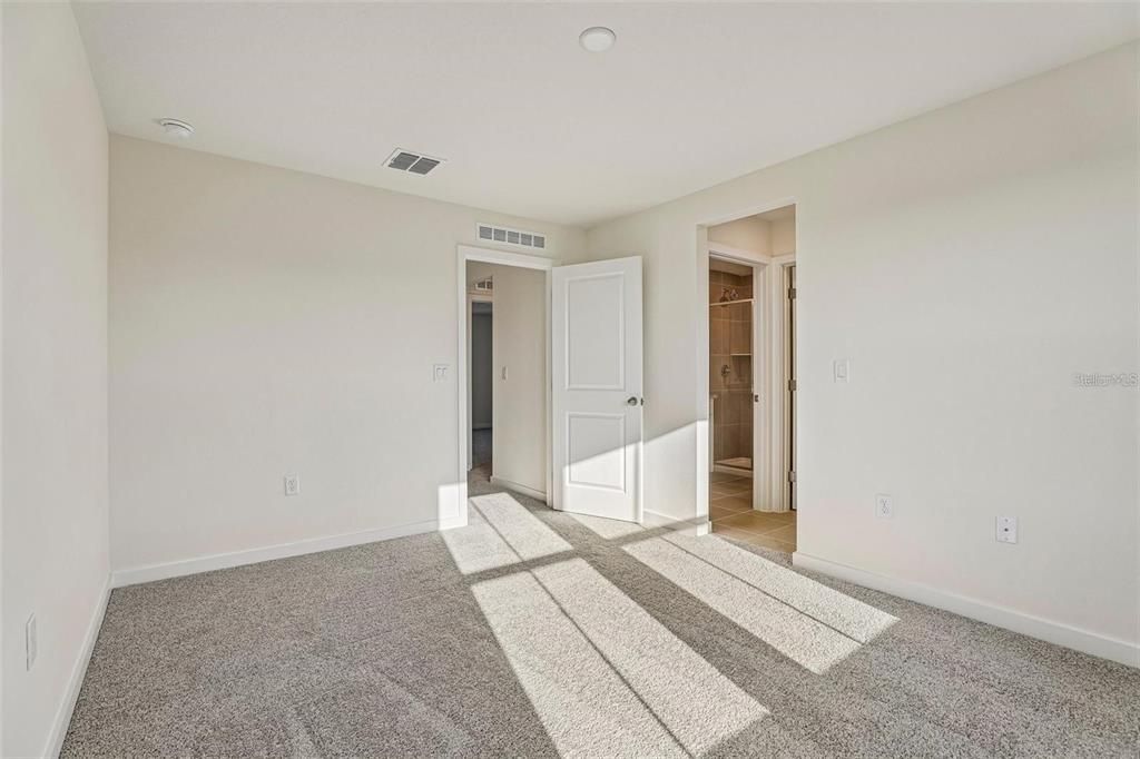 En Venta: $299,990 (4 camas, 3 baños, 1679 Pies cuadrados)