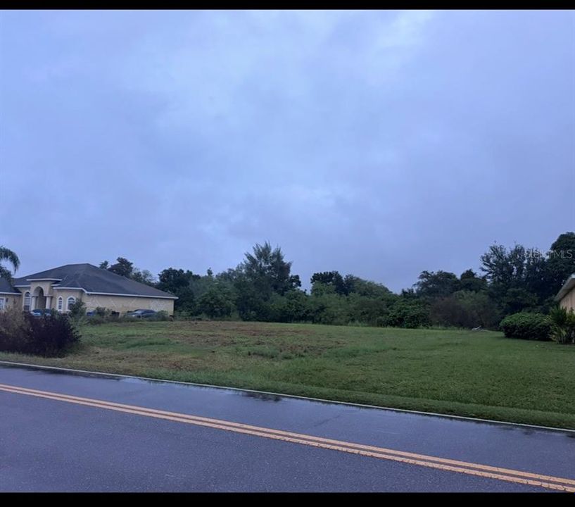 На продажу: $132,000 (0.44 acres)