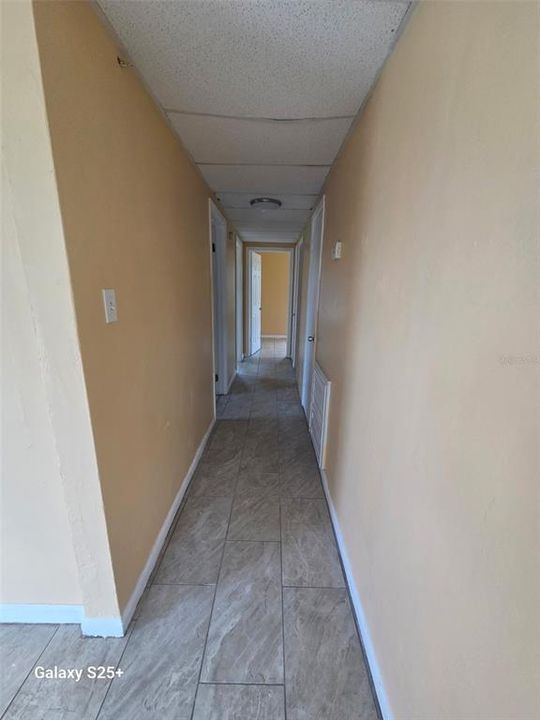 В аренду: $1,395 (3 спален, 1 ванн, 851 Квадратных фут)
