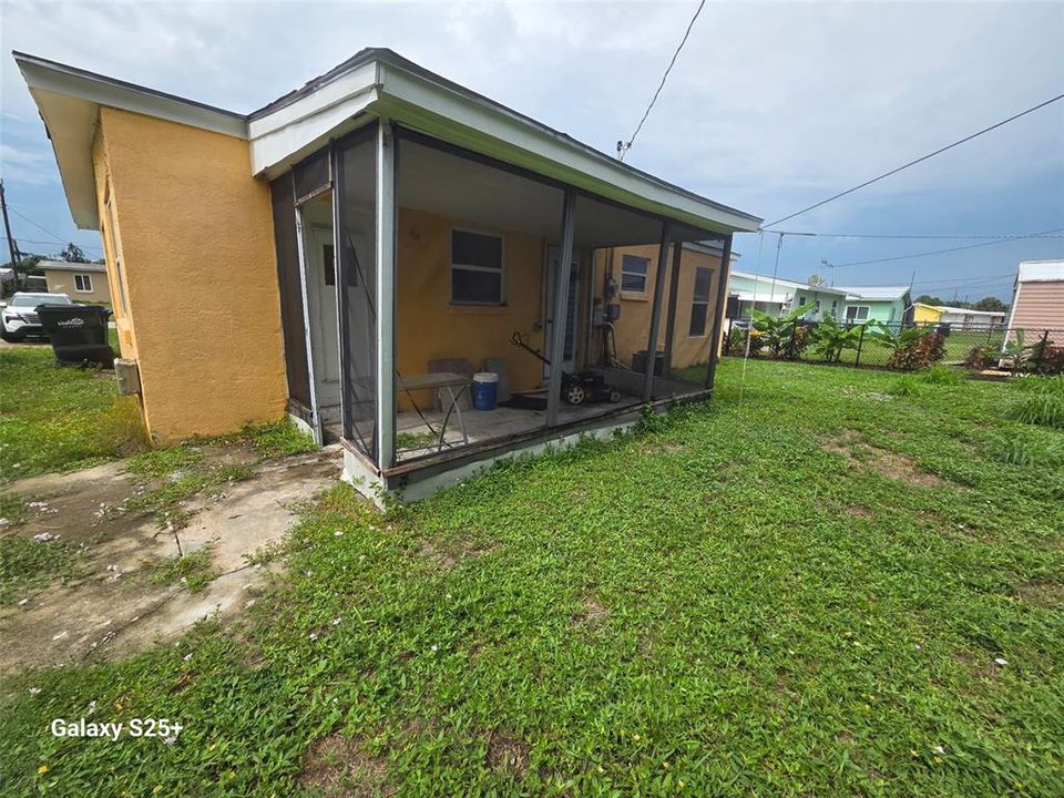 В аренду: $1,395 (3 спален, 1 ванн, 851 Квадратных фут)