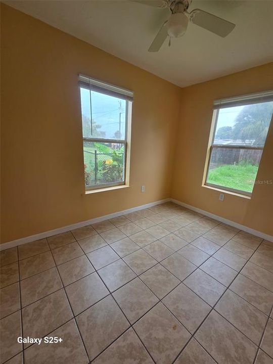В аренду: $1,395 (3 спален, 1 ванн, 851 Квадратных фут)