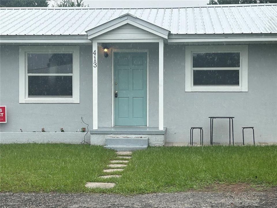 For Rent: $1,150 (2 beds, 1 baths, 650 Square Feet)