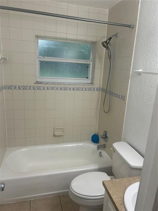 For Rent: $1,150 (2 beds, 1 baths, 650 Square Feet)