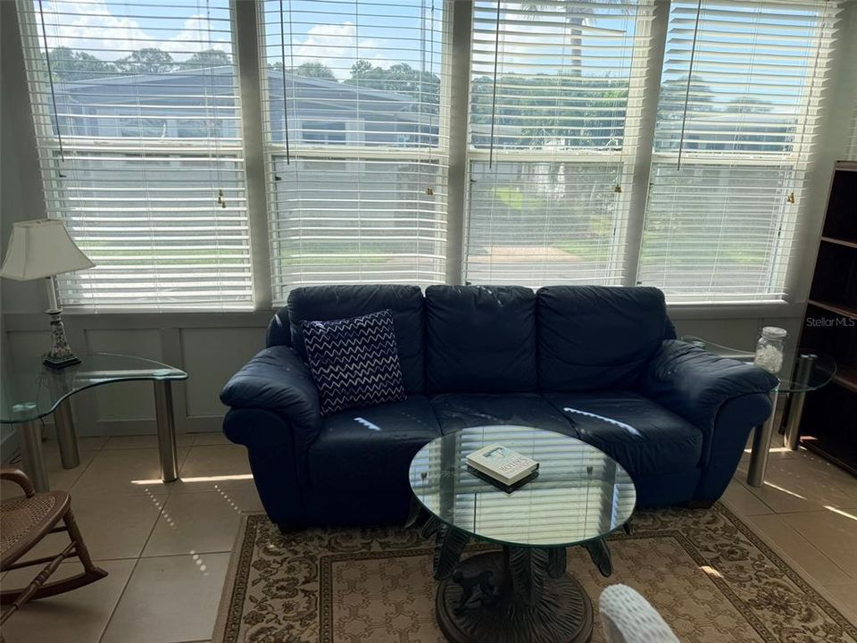 En Venta: $154,900 (2 camas, 2 baños, 971 Pies cuadrados)