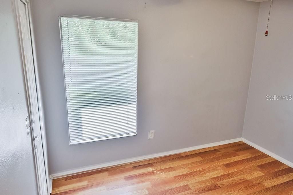 En Renta: $2,295 (3 camas, 2 baños, 1310 Pies cuadrados)
