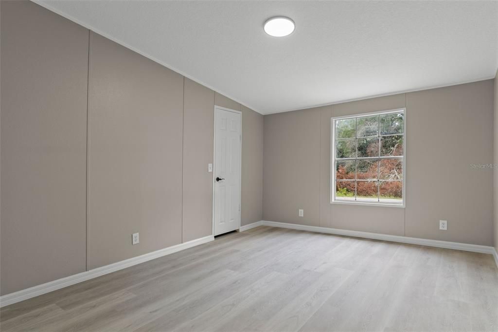 En Venta: $239,900 (3 camas, 2 baños, 1800 Pies cuadrados)